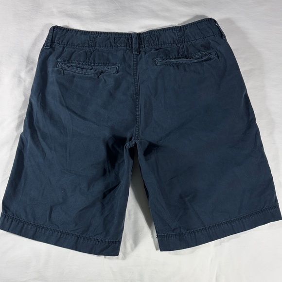 American Eagle mens navy blue Classic flat front 9.5" chino shorts - size 30 - Picture 3 of 11